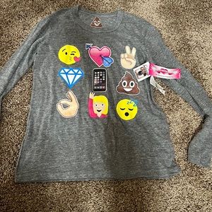 NWT so Nikki Emoji tee.  Med
